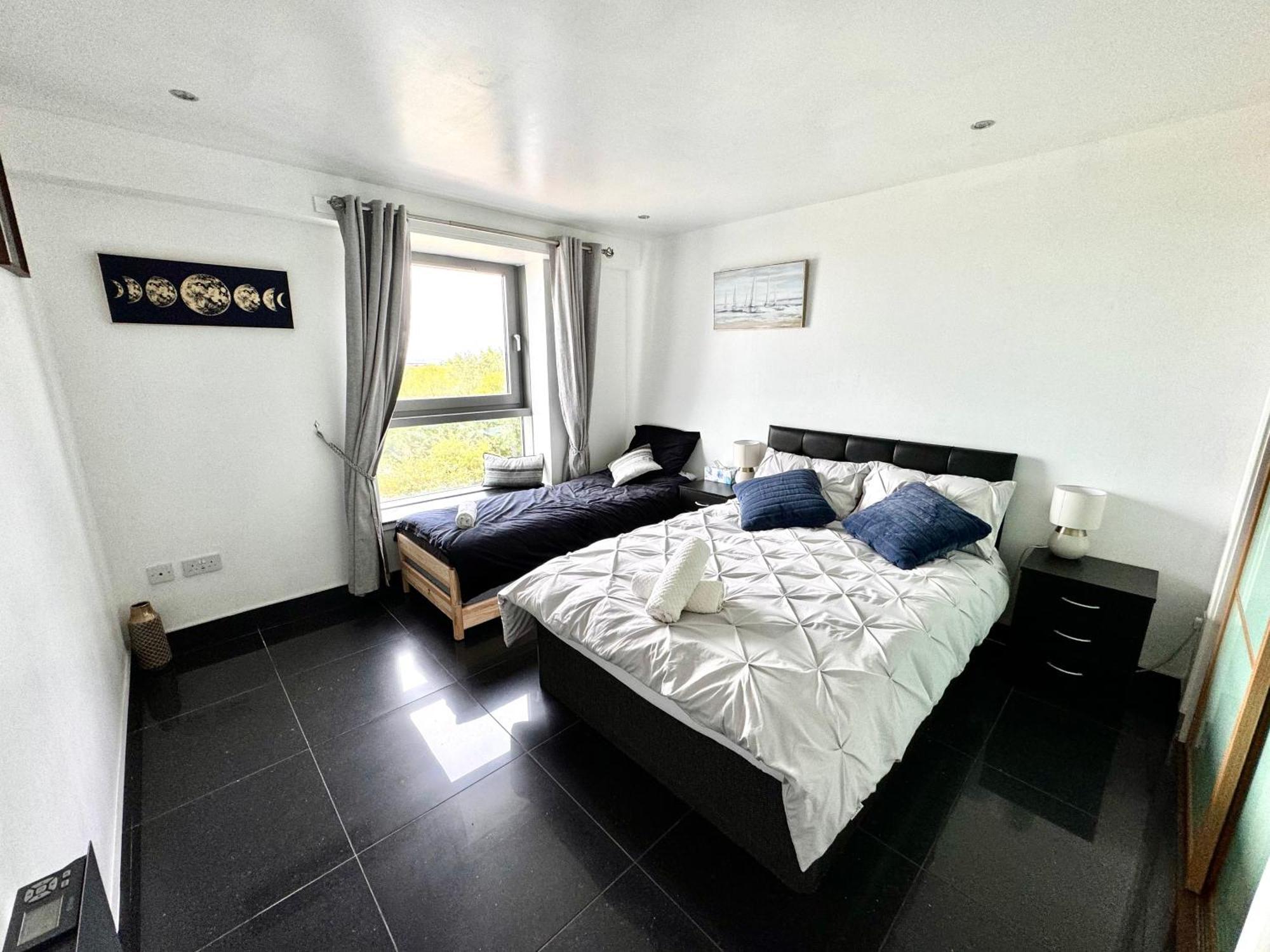 Ocean Park Apartments - Oceanfront - Free Parking And Fast Wifi Эдинбург Экстерьер фото